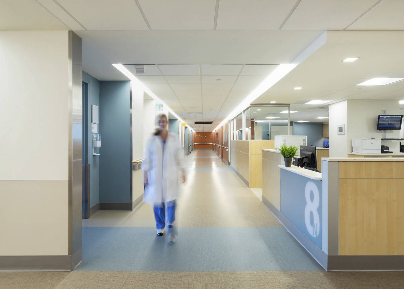 201622_UMASS_02_N5_e4hweb-1351x1080