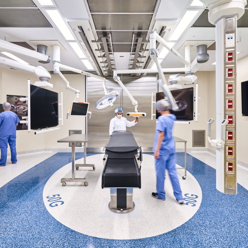 210819_MSKCC_MRI_shot2_0116_png