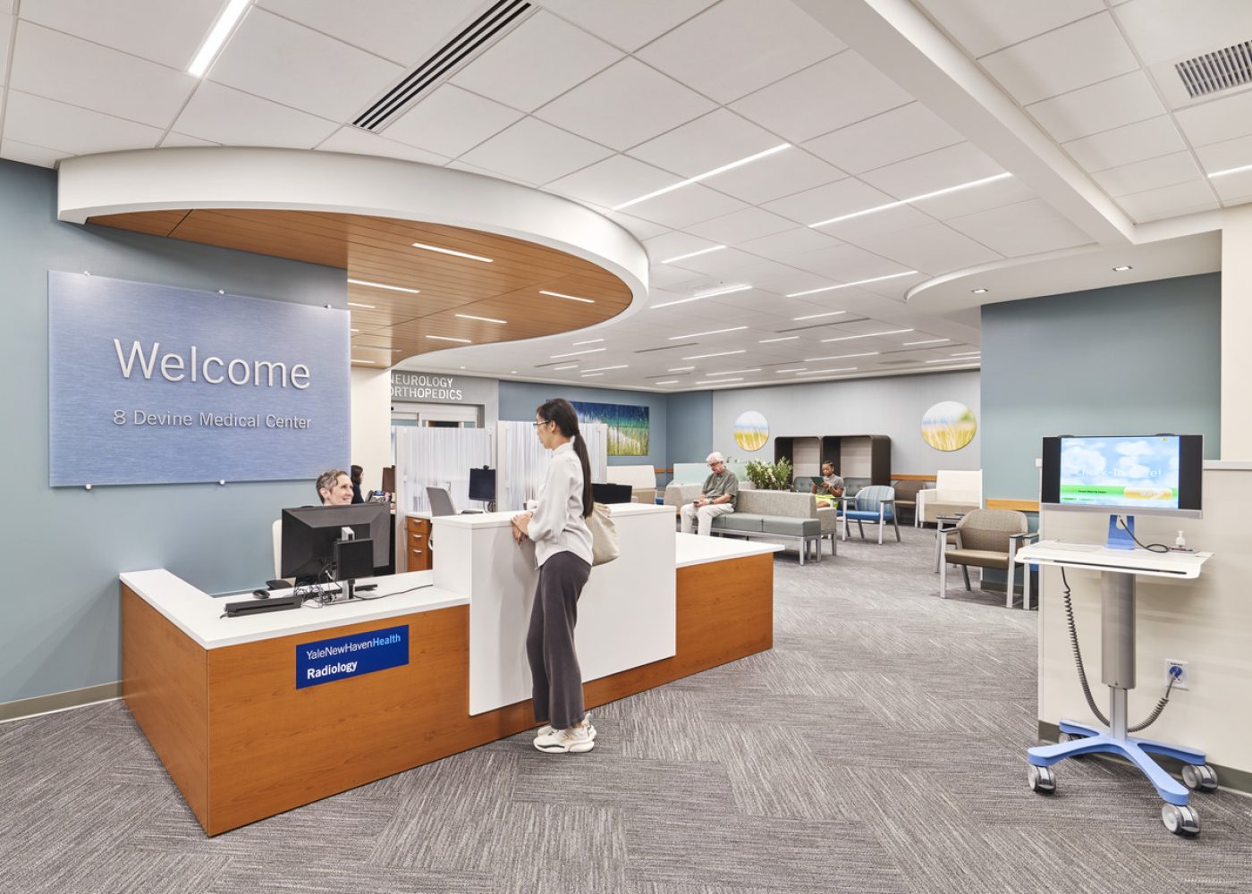 230908_YNHH_8Devine_shot4_0320_jpg