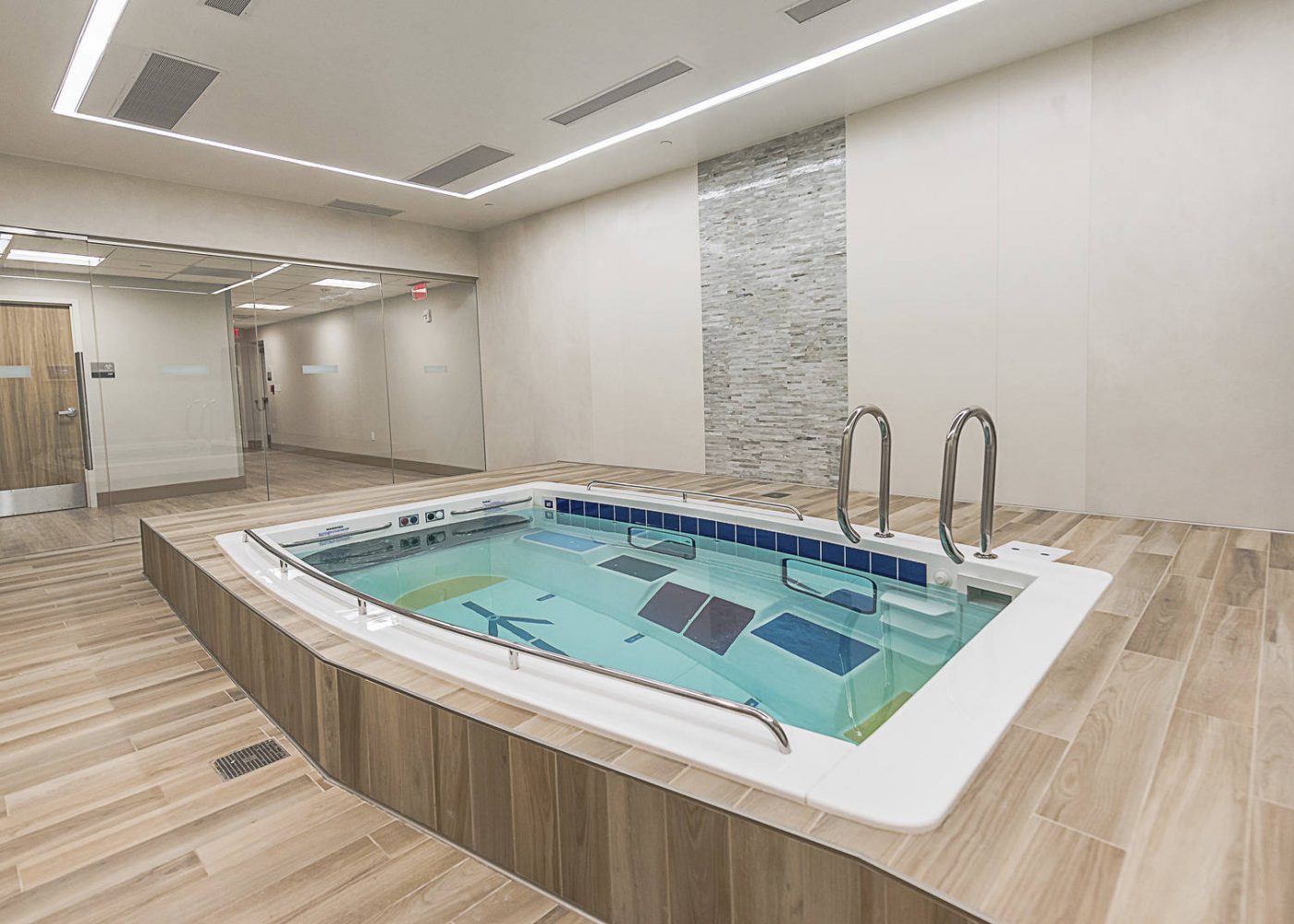 3017100_N42_e4hweb-1638x1080