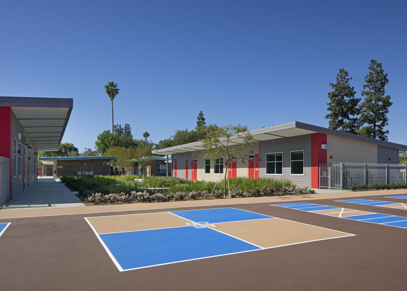 TSK /  Calabash  /  Photography by Tom Bonner  /  Job ID 6563