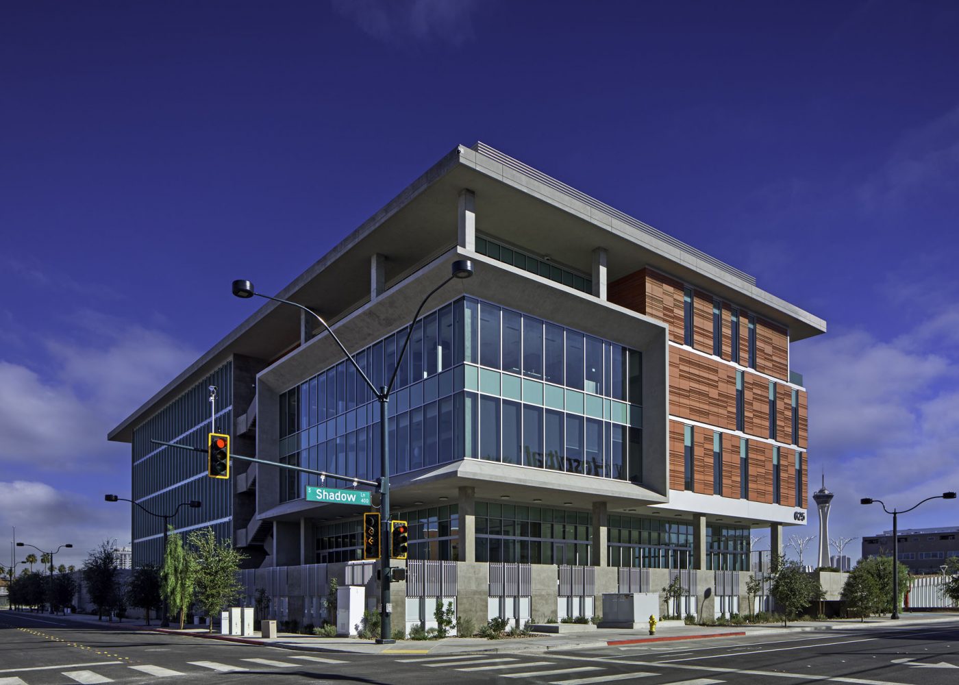 TSK Architects, M.J. Dean Construction / UNLV Medical School /  Photography by Tom Bonner  /  Job ID 6668