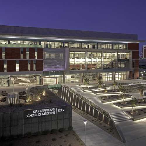 TSK Architects, M.J. Dean Construction / UNLV Medical School /  Photography by Tom Bonner  /  Job ID 6668