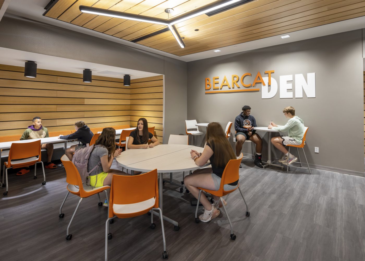 Cafeteria_Aledo-Middle-School_Aledo-ISD_01_jpg