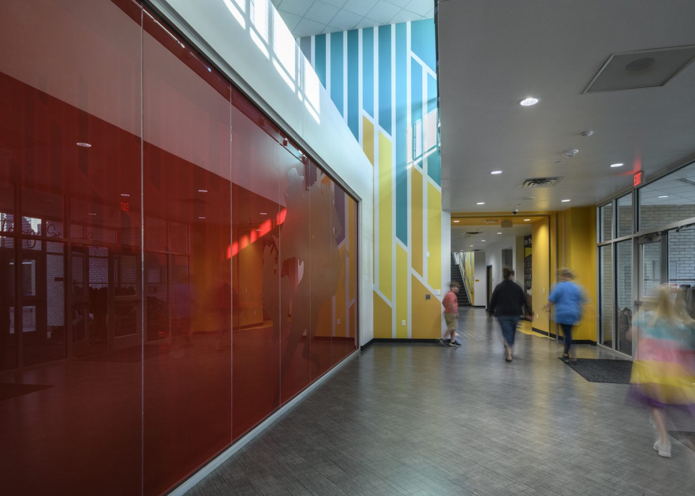 Corridor_Austin-Elementary-School_Abilene-ISD_01_jpg