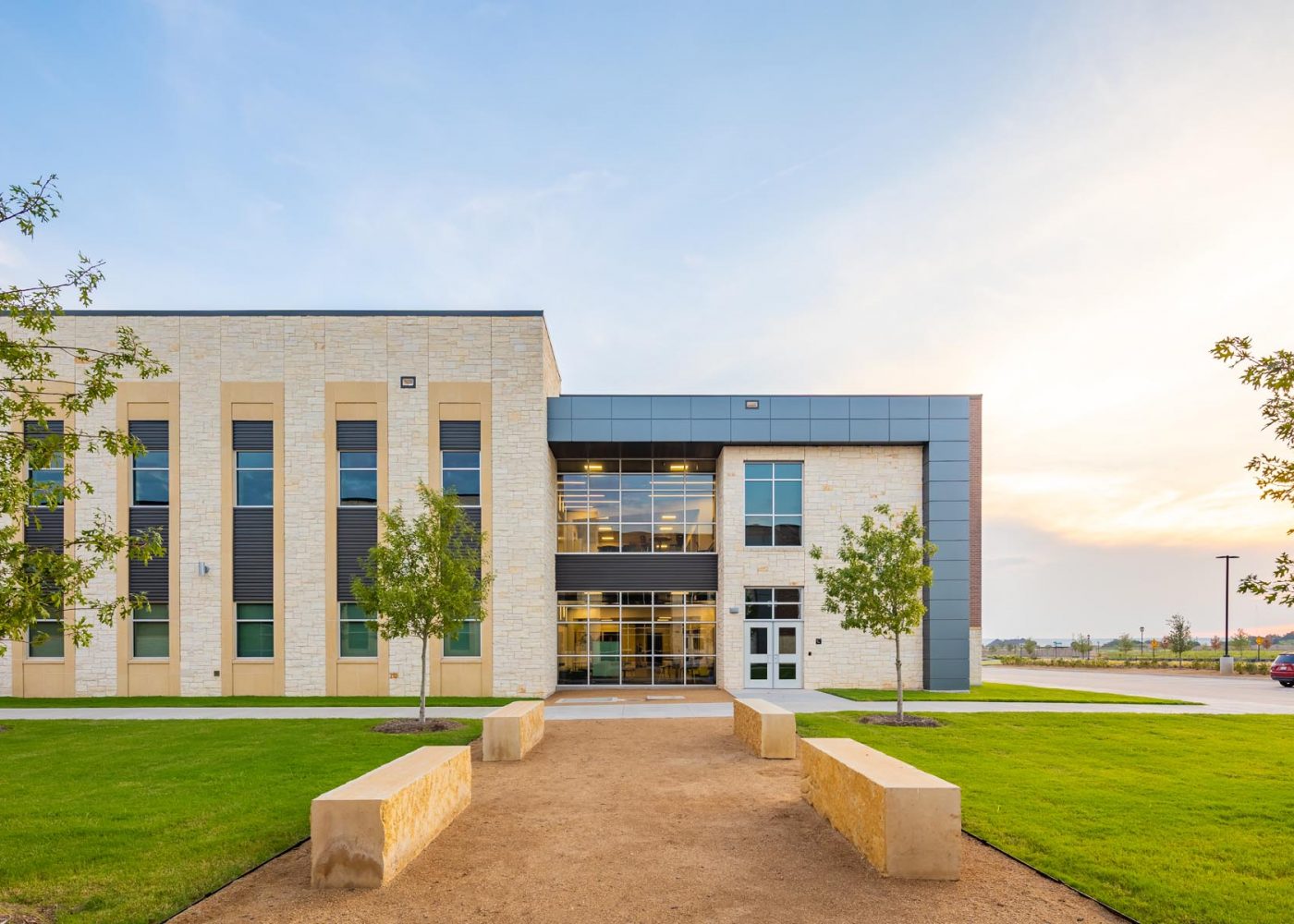 Exterior_Martinez-IS_Mansfield-ISD_20_lowres