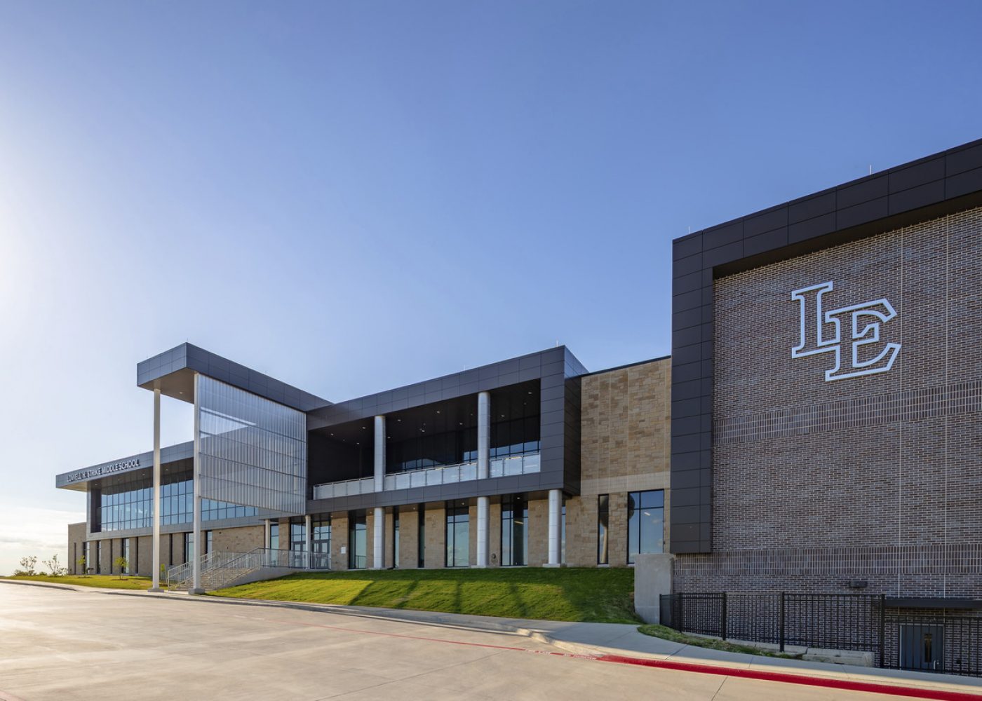 Exterior_Strike-Middle-School_Little-Elm-ISD_01_jpg