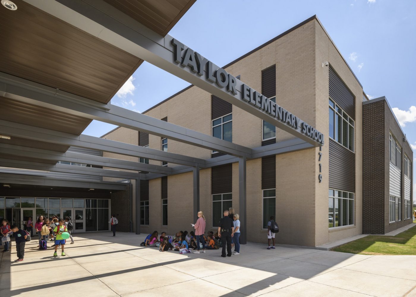 Exterior_Taylor-Elementary-School_Abilene-ISD_02_jpg