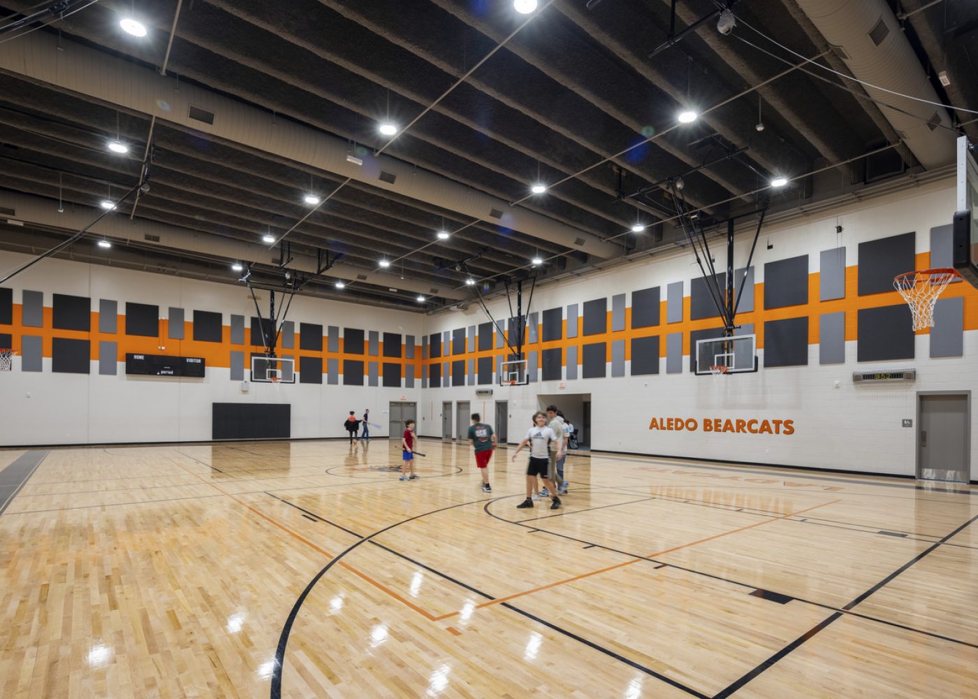 Gymnasium_Aledo-Middle-School_Aledo-ISD_01_jpg