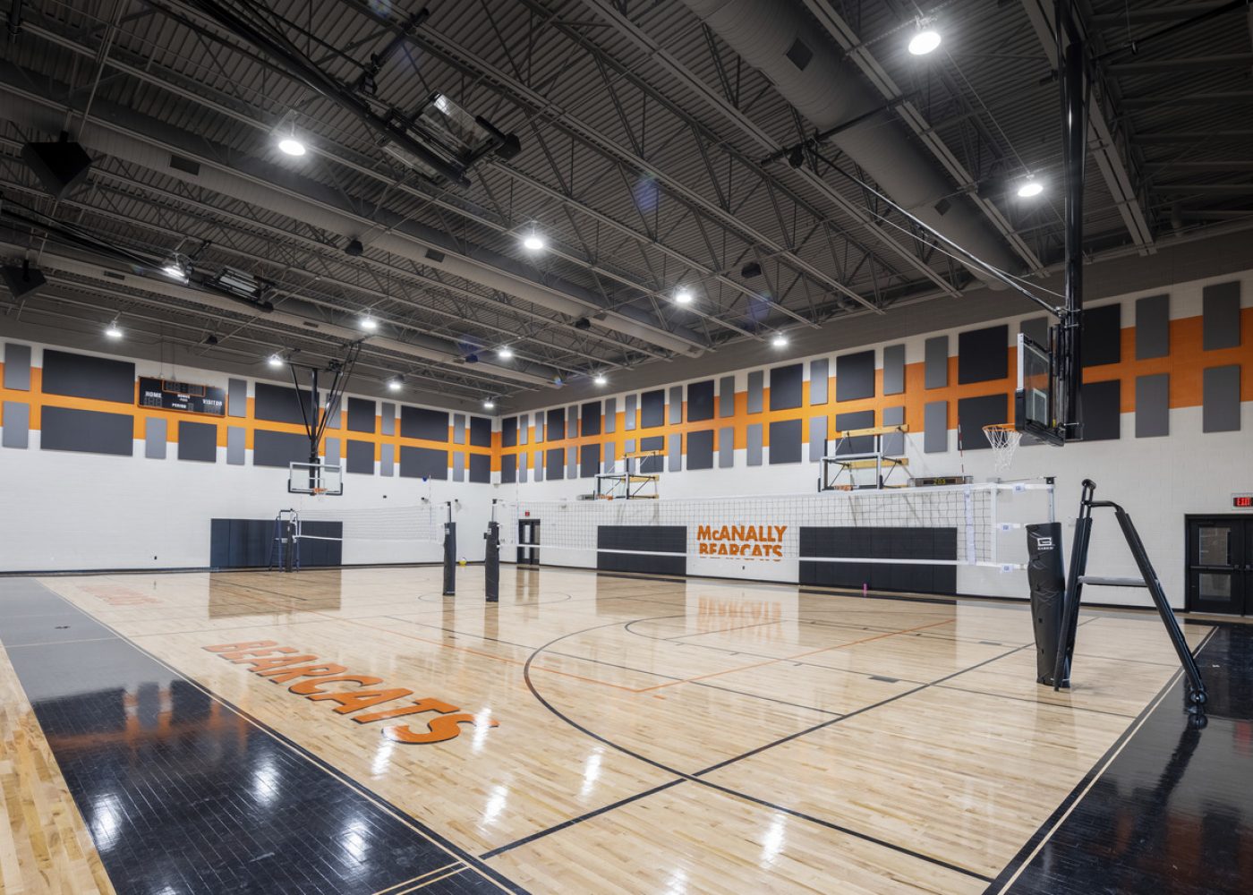 Gymnasium_McAnally-Middle-School_Aledo-ISD_02_jpg
