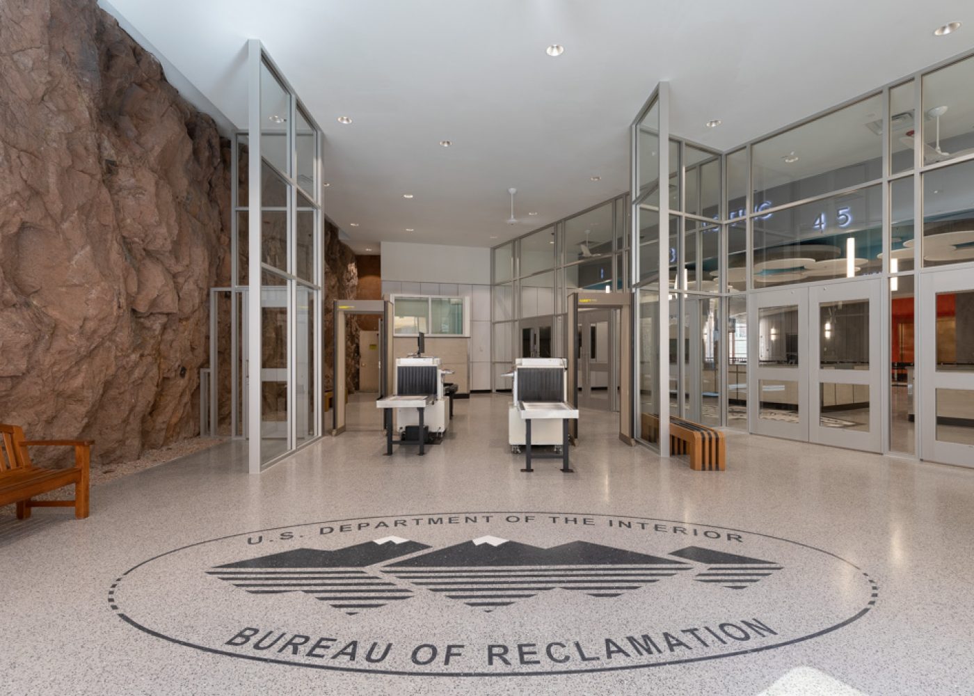 HooverDamVisitorsCenter1024x-01