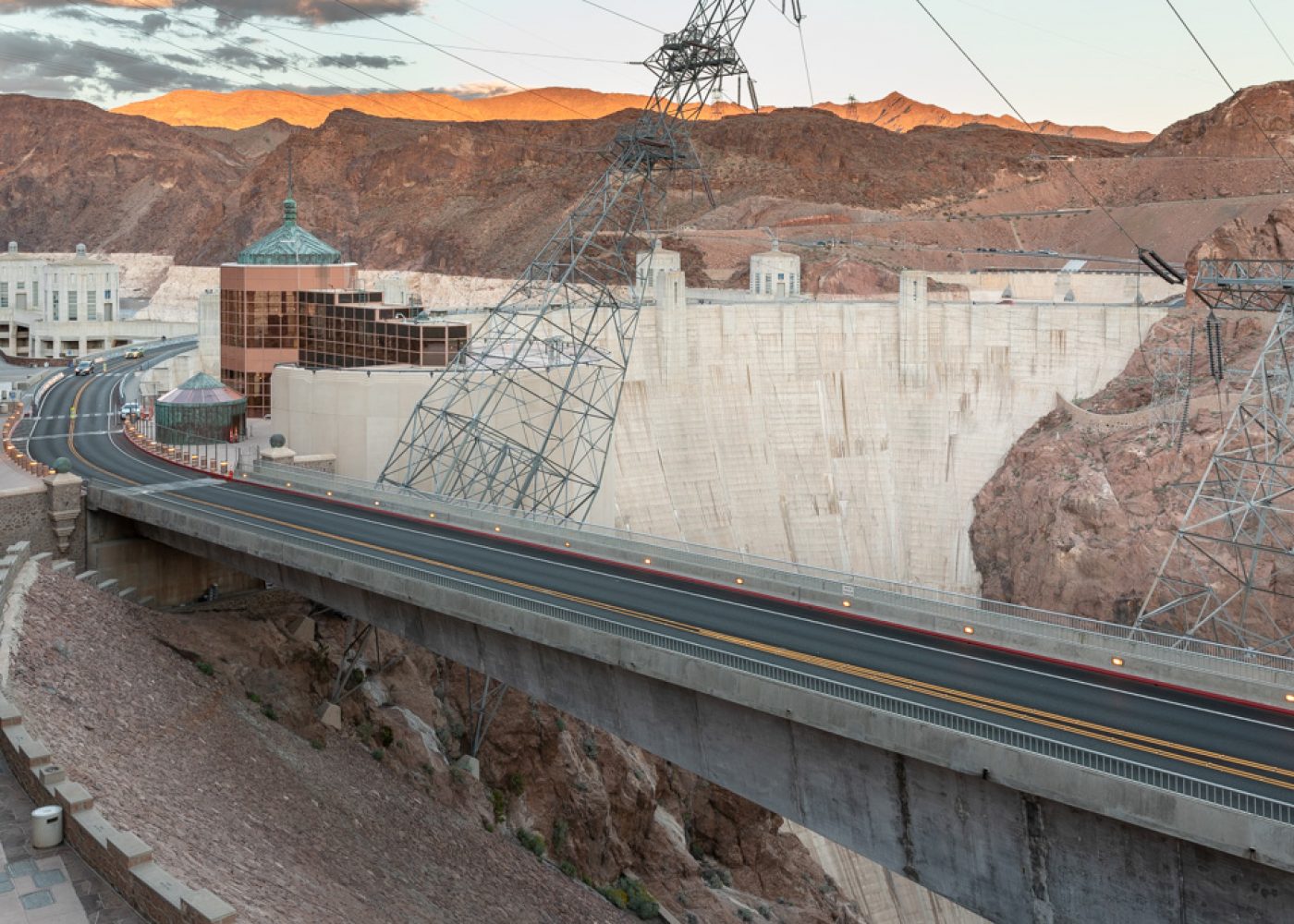 HooverDamVisitorsCenter1024x-69