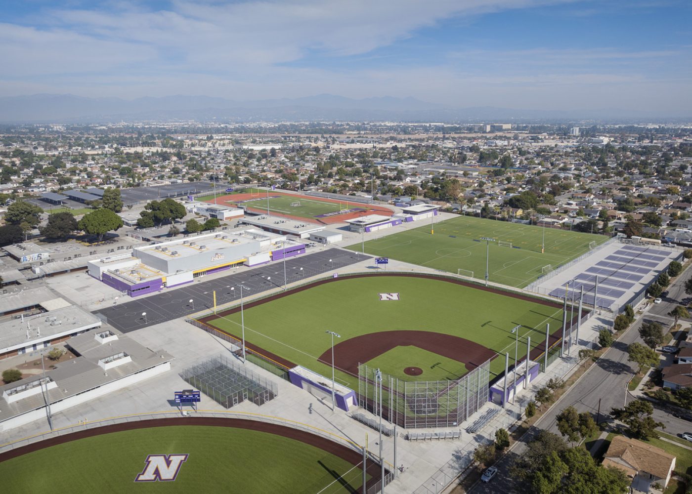 Huckabee_NorwalkHSGym_031_jpg