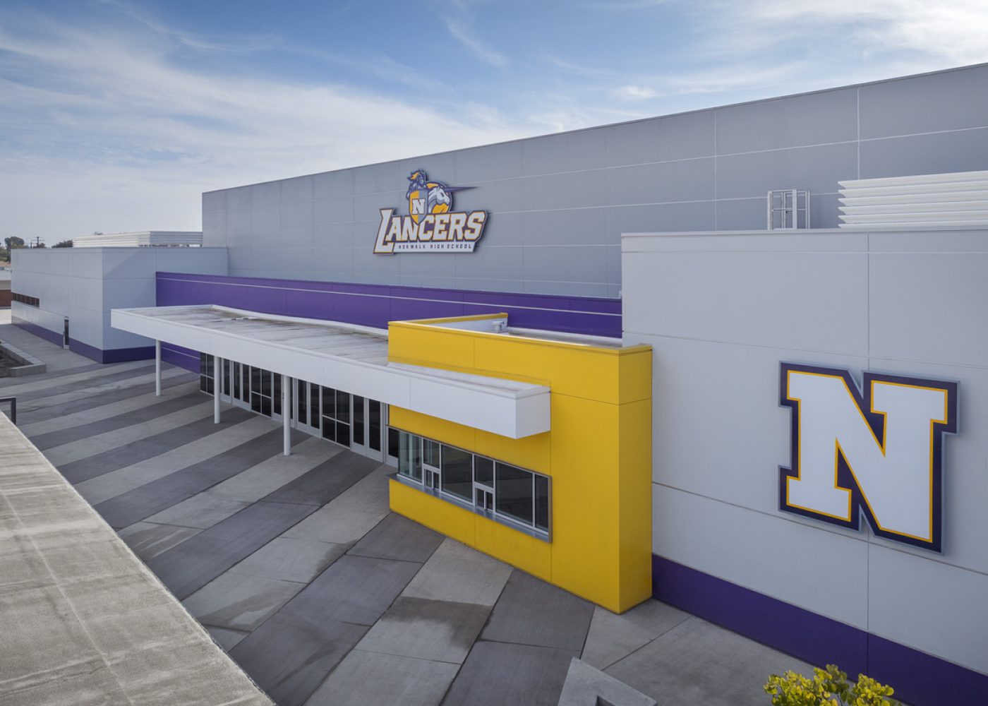 Huckabee_NorwalkHSGym_034_jpg