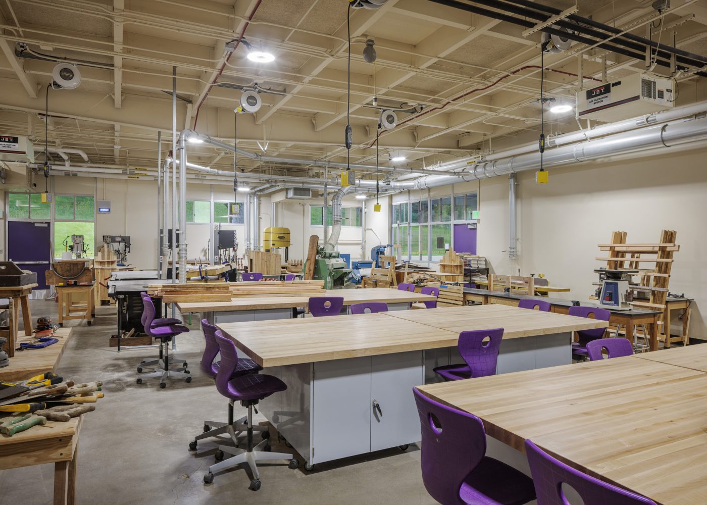 Renovated and newly designed and constructed classroom building on the campus of Santa Maria High School and CTE classrooms at mutliple campuses in Santa Maria School District. Designed by Huckabee, Los Angeles, California office.