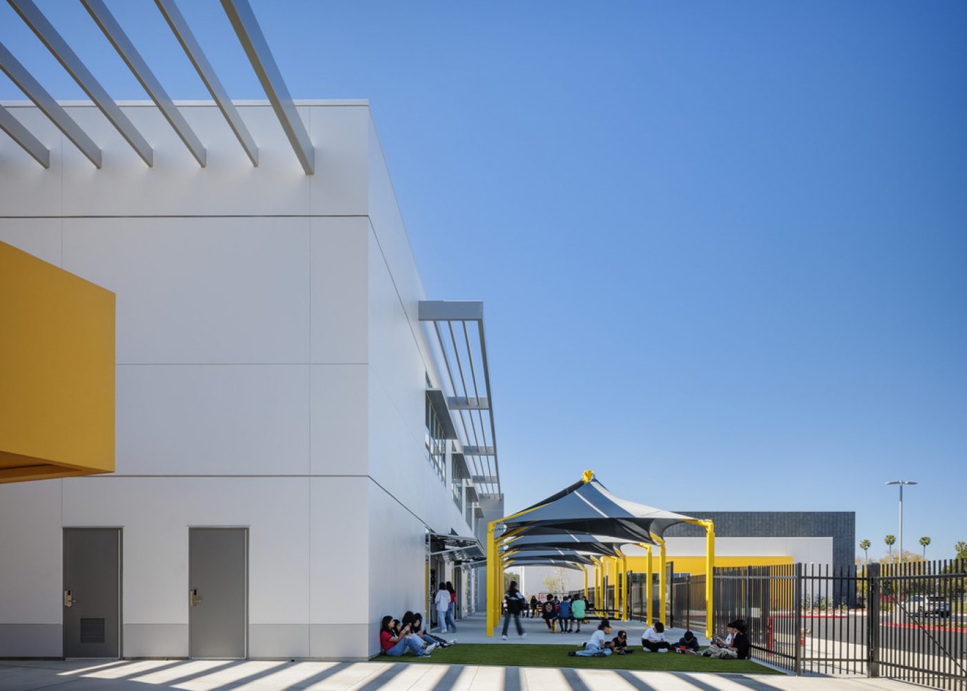New middle school classroom building on the campus of Stauffer Middle School in Downey, California designed by Huckabee.