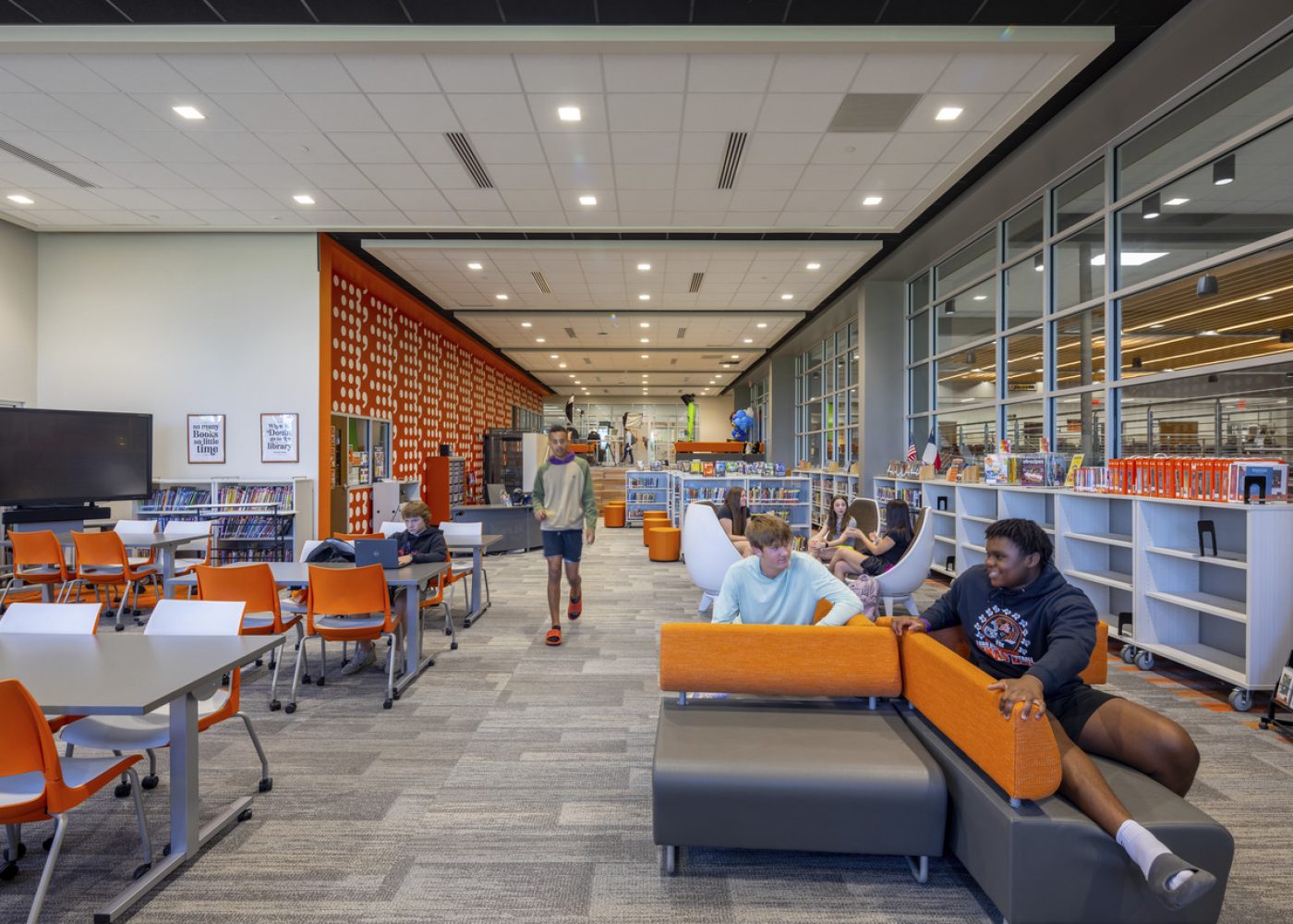 Library_Aledo-Middle-School_Aledo-ISD_01_jpg