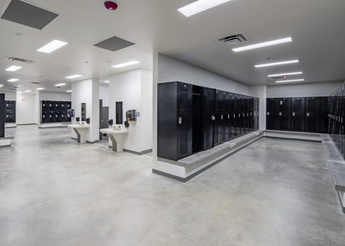 LockerRoom_1_jpg