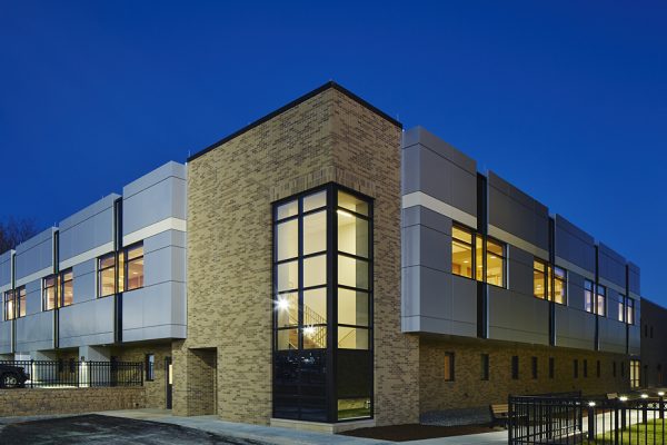 Mercy20Hospital20Cancer20Center2010-1