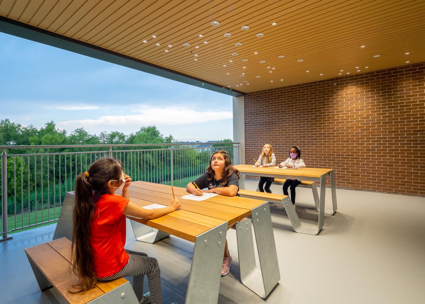 Outdoor-Patio_Norwood-ES_Mansfield-ISD_01_lowres