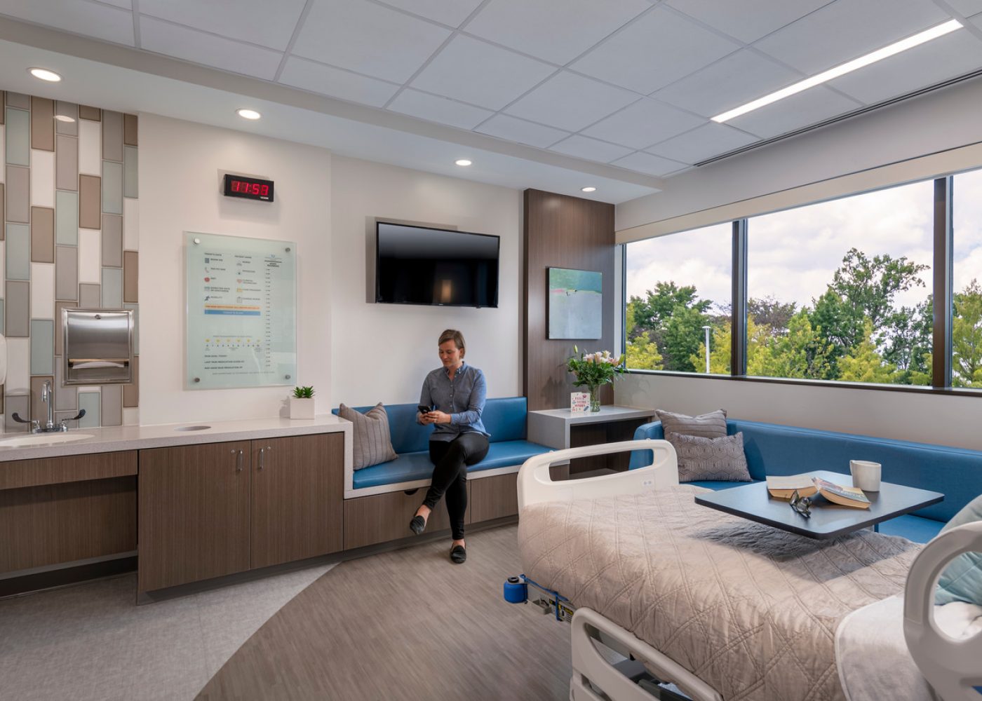 Interior design image of Virginia Hospital Center 4th Floor Patient Unit by Jeffrey Sauers of CPI Productions