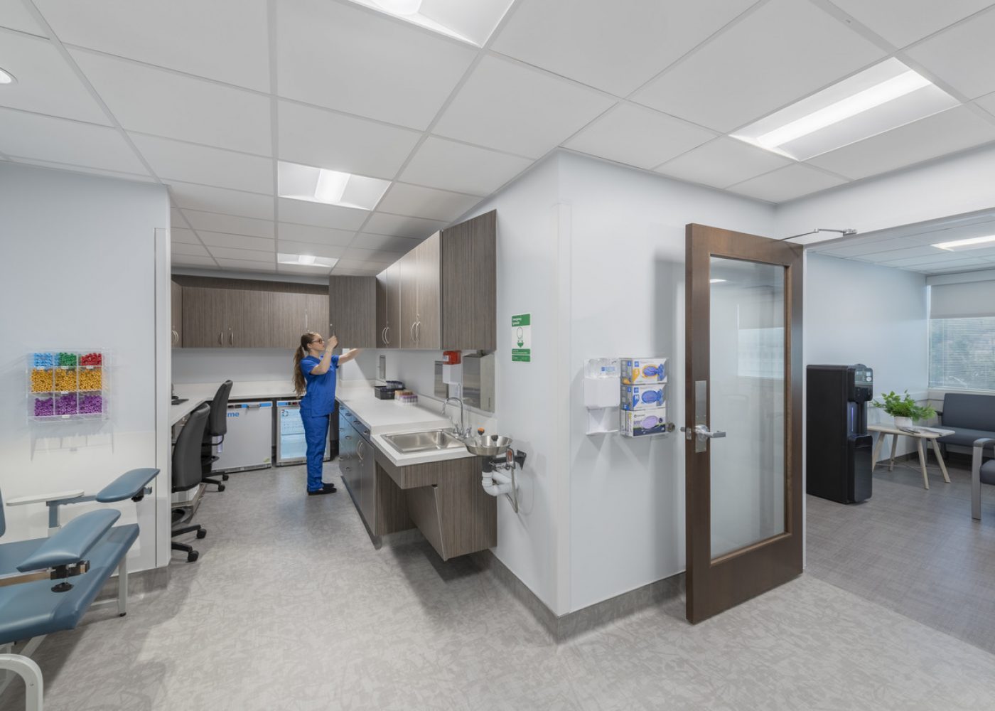 Interior image of Virginia Hospital Center 6th Floor Primary Care in Shirlington VA by Carson King of CPI Productions
