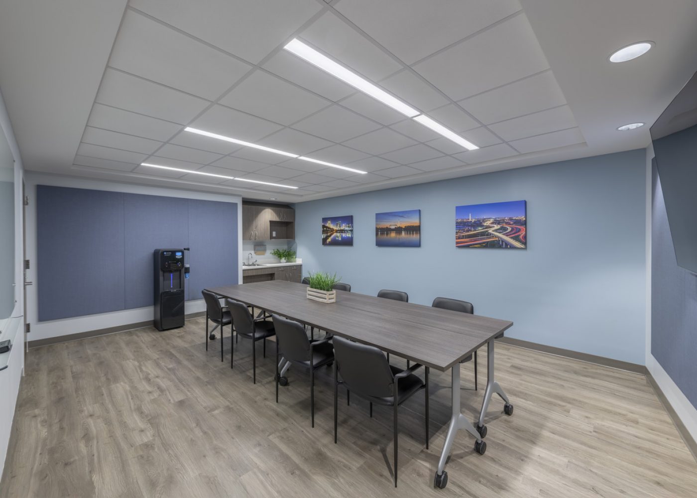 Interior image of Virginia Hospital Center 6th Floor Primary Care in Shirlington VA by Carson King of CPI Productions